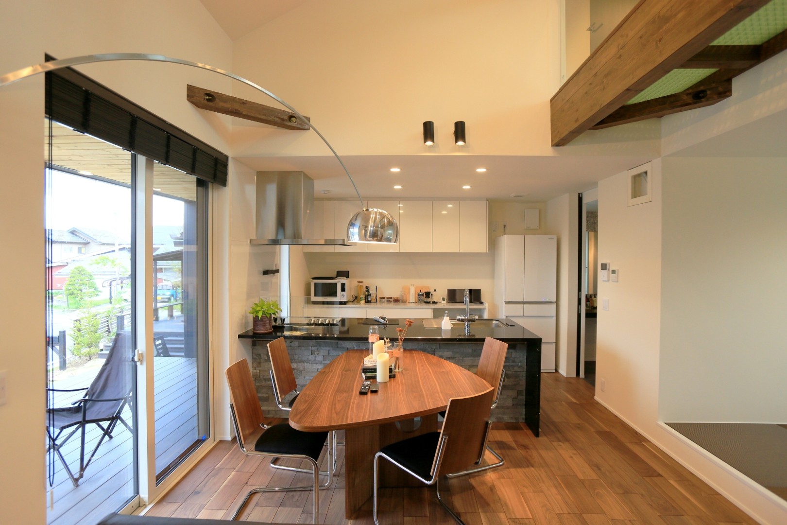 リビングダイニング