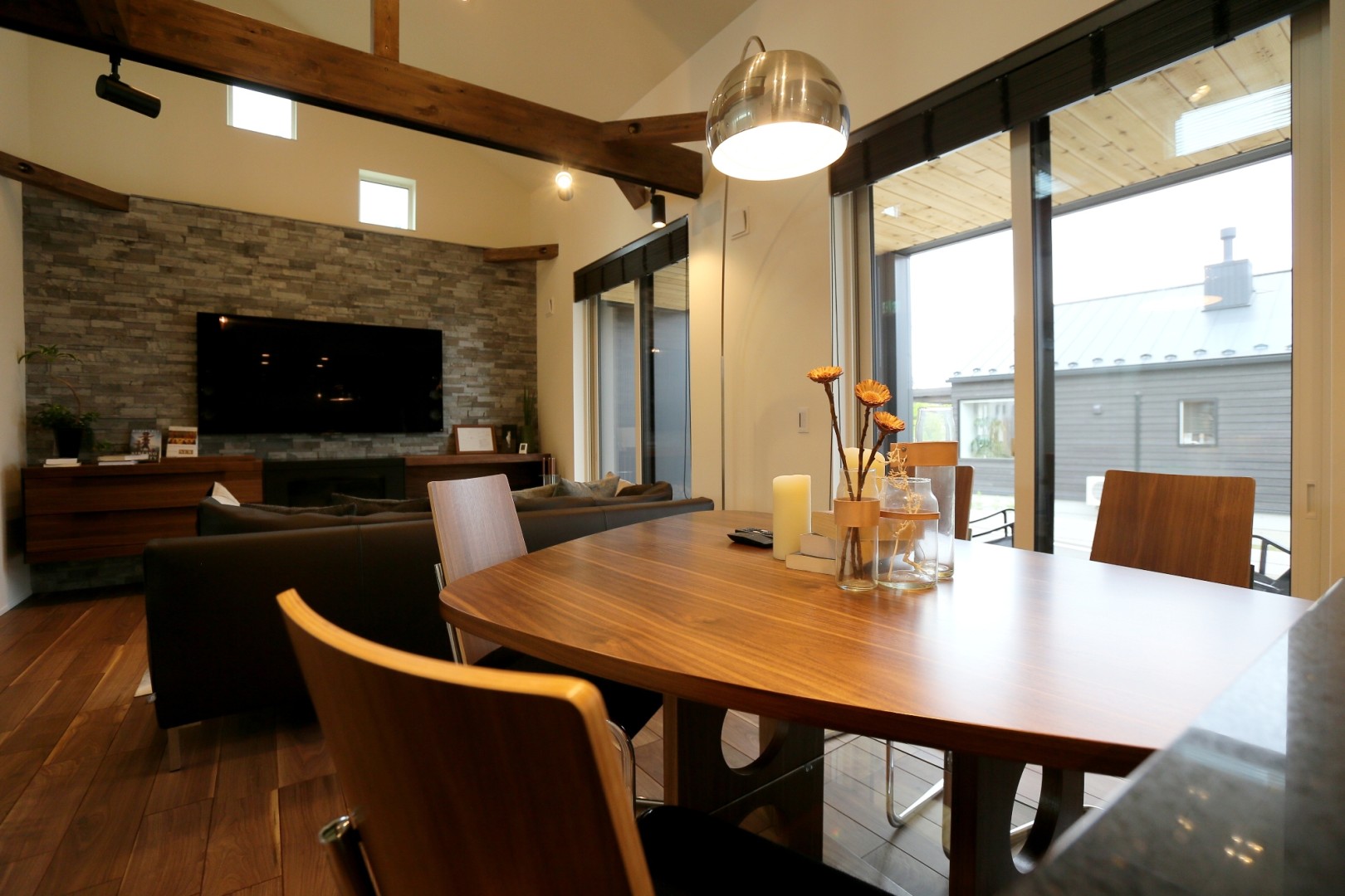 リビングダイニング