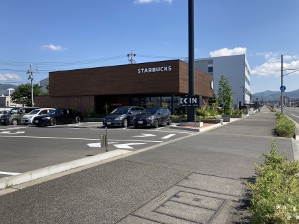 スターバックスコーヒー塩尻店 車8分