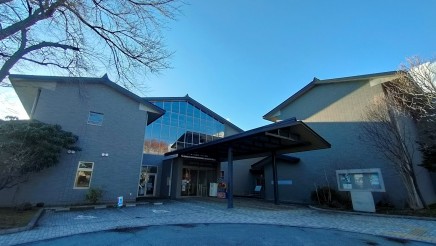 御代田町立図書館 徒歩10分